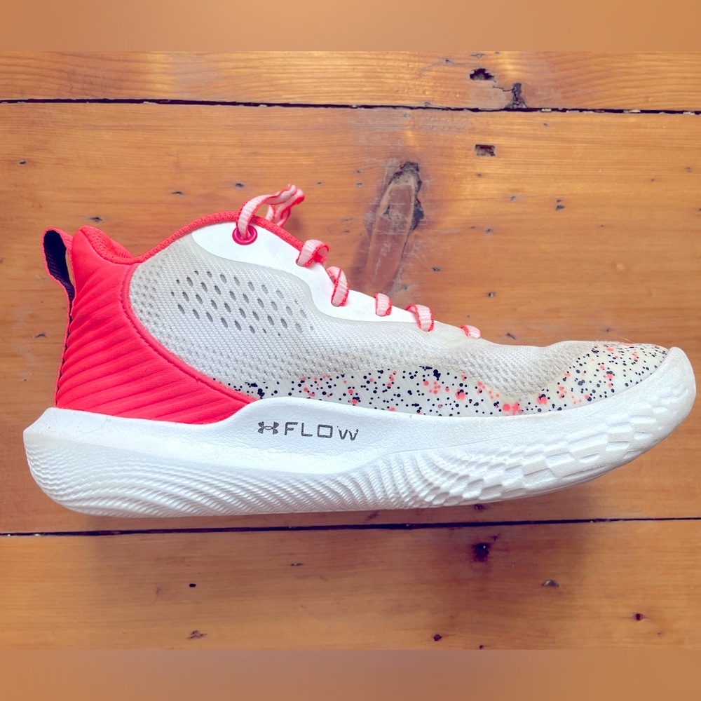 UNDER-ARMOUR Basketball Shoes